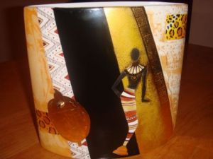 Voir le détail de cette oeuvre: vase afrique